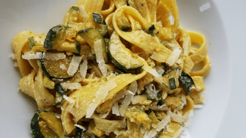 https://www.the-pasta-project.com/wp-content/uploads/2017/08/pasta-with-saffron-and-zucchini-1-480x270.png