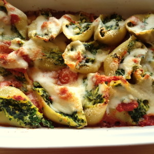 Baked conchiglioni pasta shells with spinach and ricotta – The Pasta ...