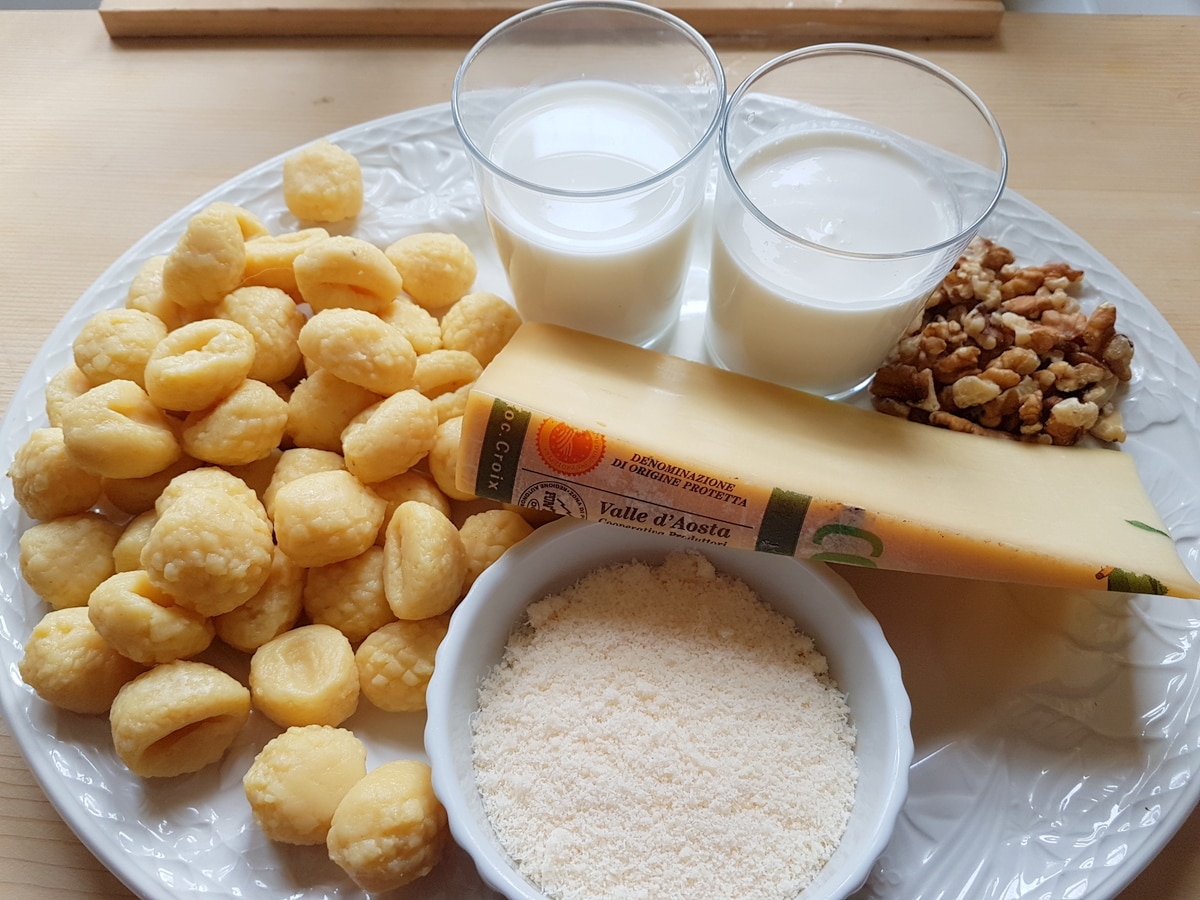 Gnocchi alla Bava ingredients on a kitchen table.