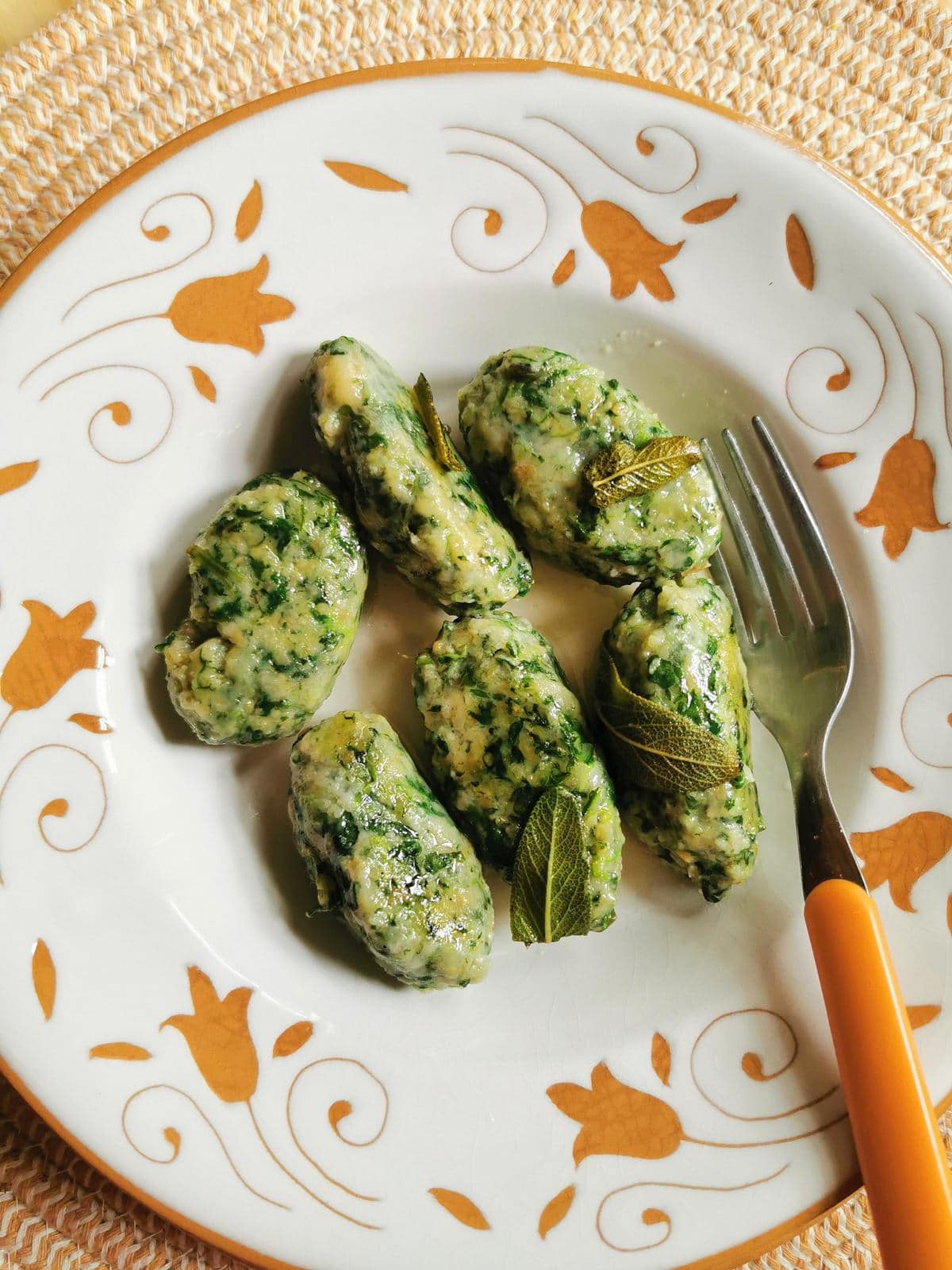 Strangolapreti spinach and bread gnocchi.